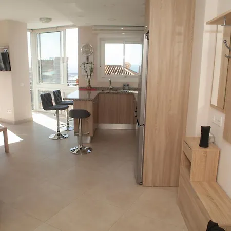 Apartamento Junto Al Mar En Puerto Marina Apartment *